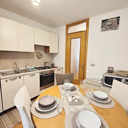 公寓 Le Di Sara Parking And Two In The Historic Center *